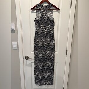 Sexy Hot Kiss Black & White Chevron Maxi Dress